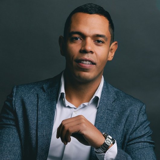 Dr. Marcelo de Brito