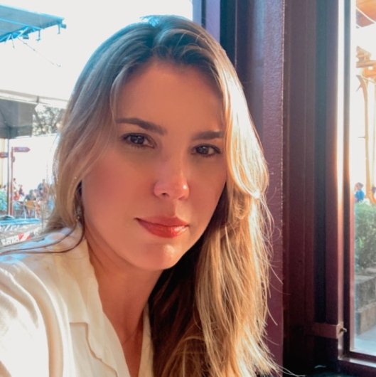 Dra. Ana Emilia Brito Siqueira