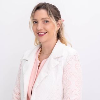 Dra. Bruna Maria Veanholi Vechiato