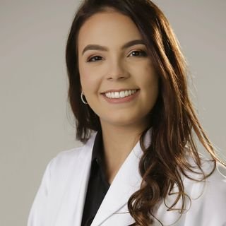 Dra. Mariana Lustoza de Abreu
