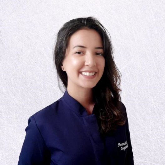 Dra. Amanda Lopes