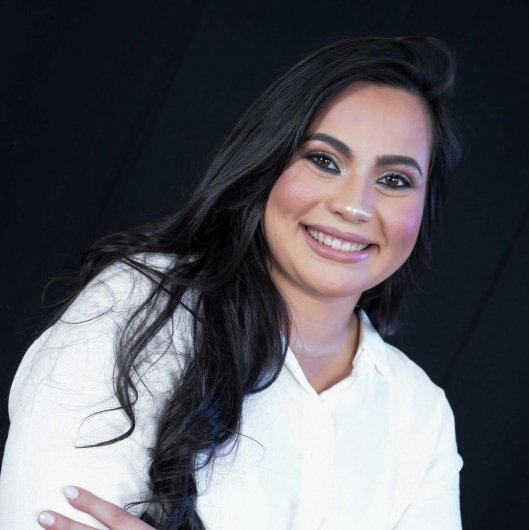 Dra. Carolina Esteves