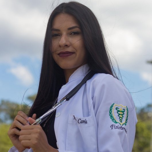 Karen Camila Santos