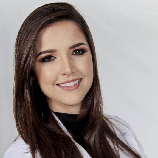 Dra. Maíra Gaglianone Ferreira