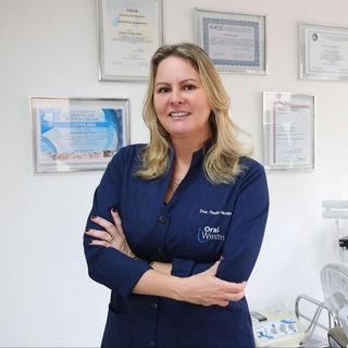 Dra. Paula Westin Pinto