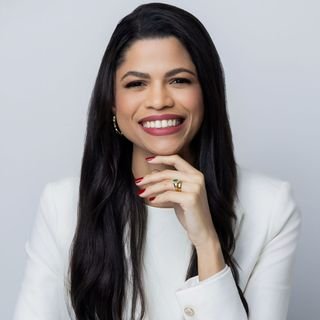 Dra. Vanessa De Almeida Cruz