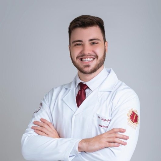 Dr. Tiago Goulart