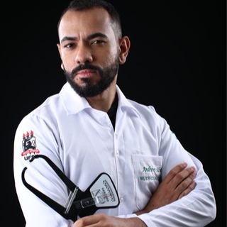 Dr. Andrews Vinicius Tiburtino da Silva