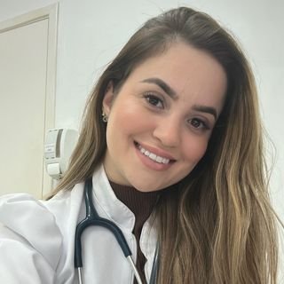 Dra. Laís Carvalho Calais Moreira