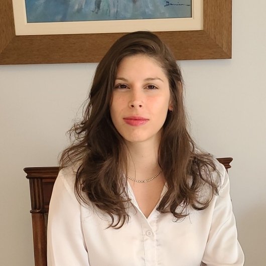 Dra. Renata Mesquita