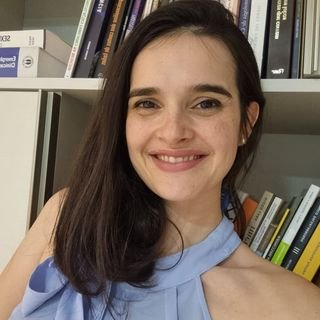Dra. Renata Helena Vargas