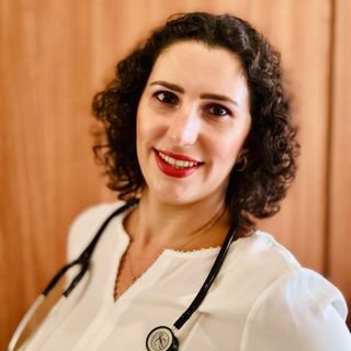 Dra. Fernanda Favali Kruger