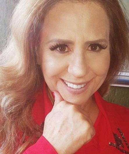 Cecy Baêta Neves