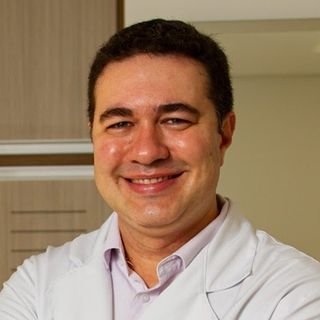 Dr. Rafael Ribeiro Bernardes