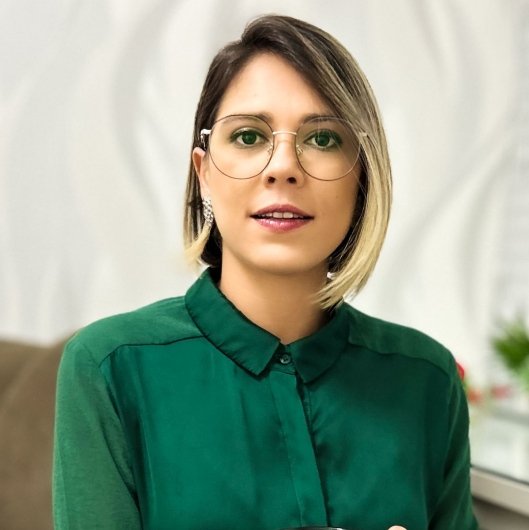 Dra. Bruna Lavalle