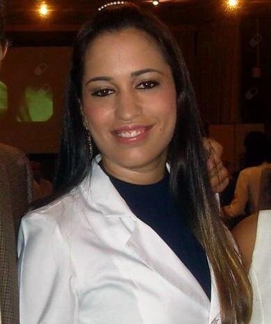 Dra. Annie Coutinho