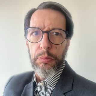 Dr. Antonio Barros Carreira