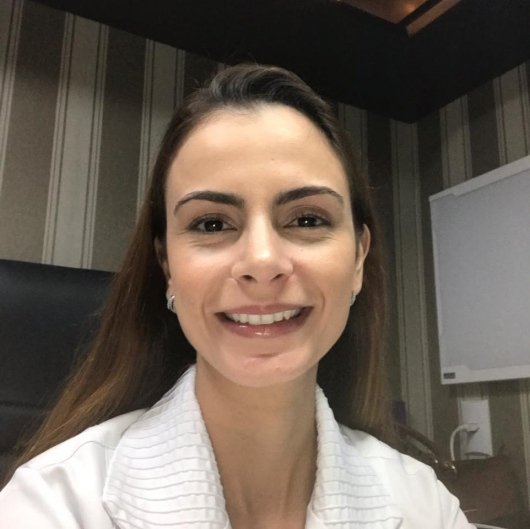 Dra. Ana Beatrix Ferreira Caixeta