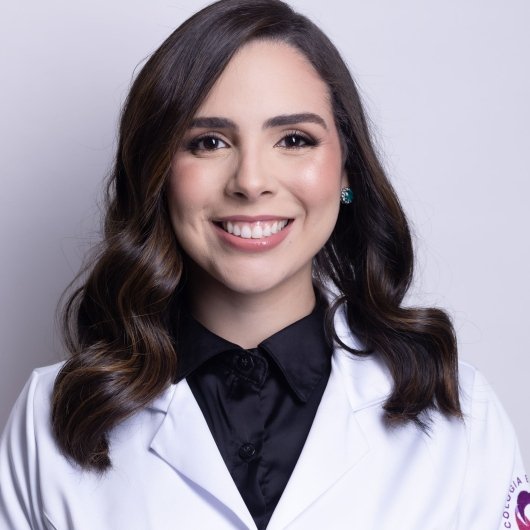 Dra. Mirella Cristina S. Gomes Marques