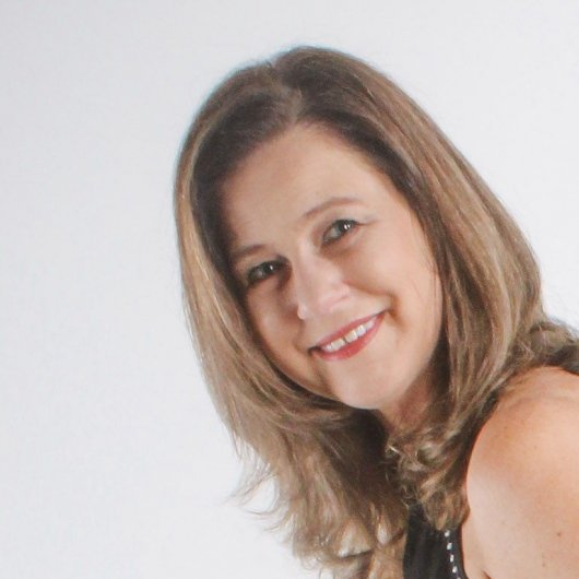 Dra. Angela Leite Mendes
