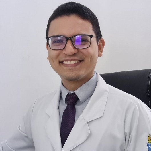 Dr. Felipe Ibiapina Correa