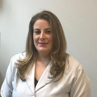 Dra. Dra. Karina Viana