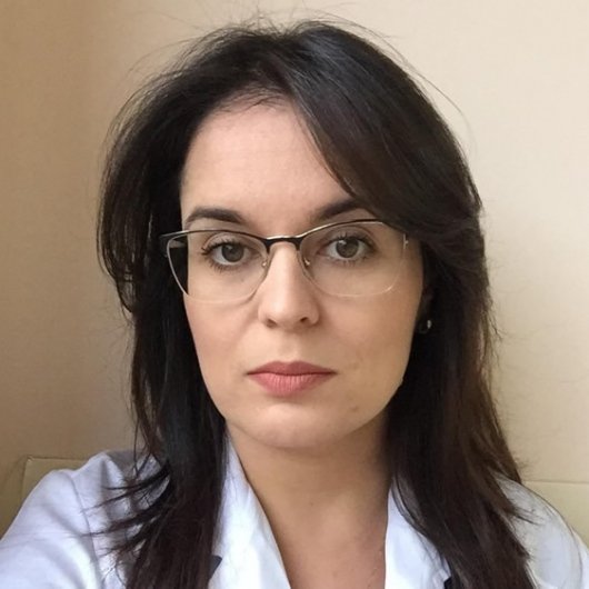 Dra. Mônica Mesquita Alvares