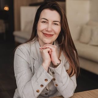 Dr. Vanessa Brisola Gantzel