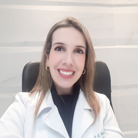 Renata Paes de Barros Wandresen