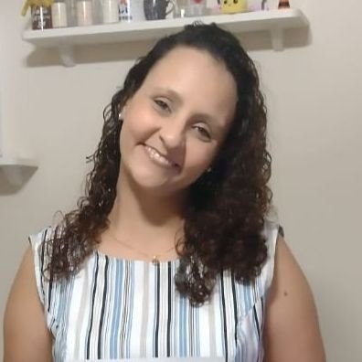 Dra. Poliana Fernandes