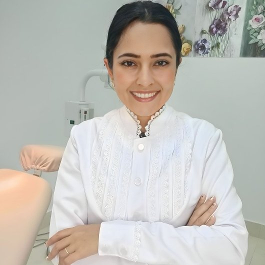 Dra. Stefani Marques