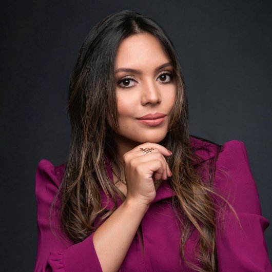 Dra. Ana Bárbara Gonçalves