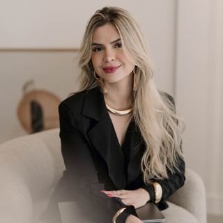 Dra. Paola Vieira Ferreira