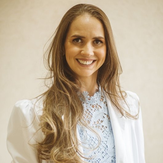 Dra. Andressa Dias de oliveira
