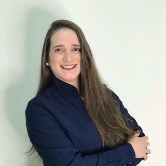 Dra. Isabella Lopes