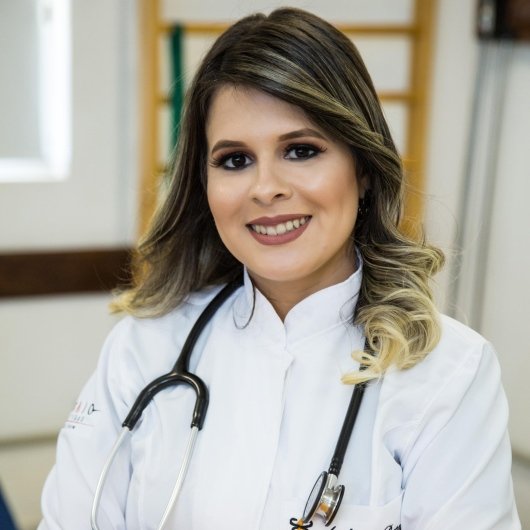 Dra. Andressa Betat