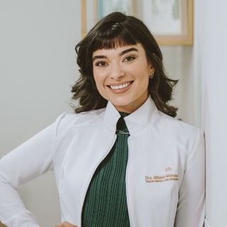 Dra. Milena Manesco dos Santos