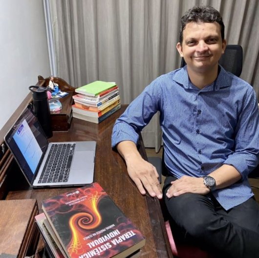 Dr. Fabio Macedo