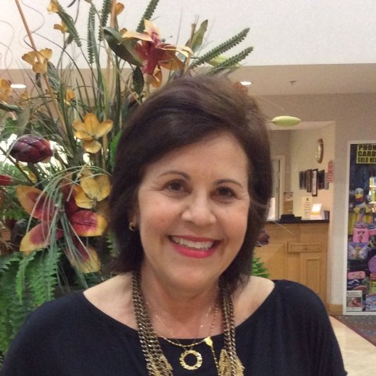 Dra. Áurea Soares Tertuliano