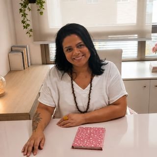 Dr. Renata Gonçalves Guimarães Días