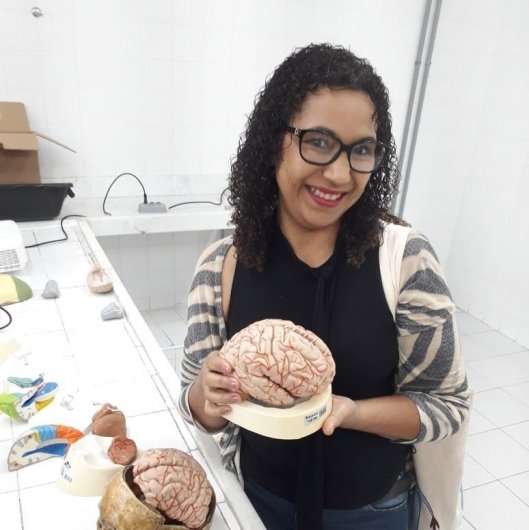 Dra. Vânia Gomes de Oliveira