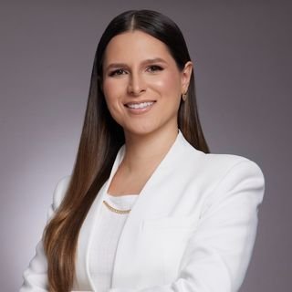 Dra. REBECA VENTURA DAL BELLO