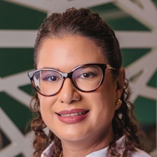 Dra. Carla Macedo