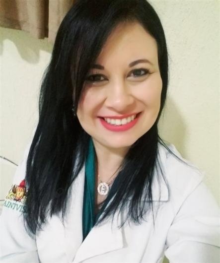 Dra. Elaine Santos