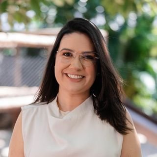 Dra. Camilla Arouca