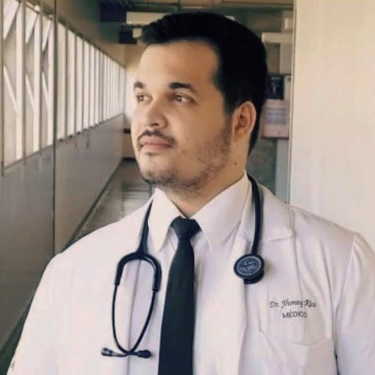 Dr. Jhonny Rios