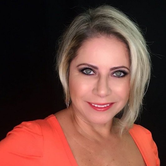 Dra. Claudia Alves Da Cunha