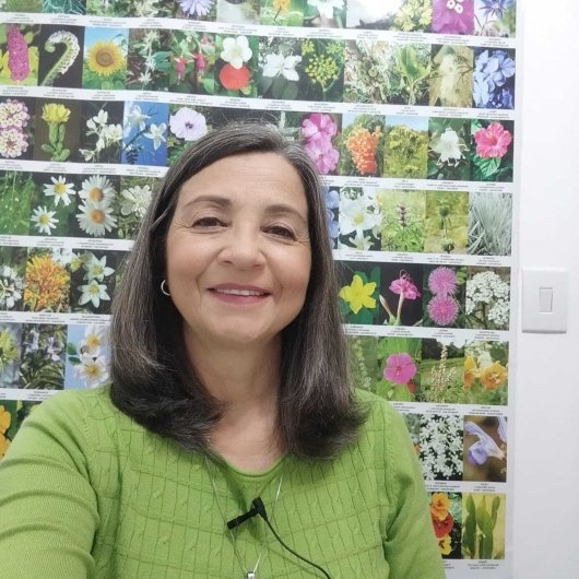 Dra. BENILDA LUIZA KLINGELFUS