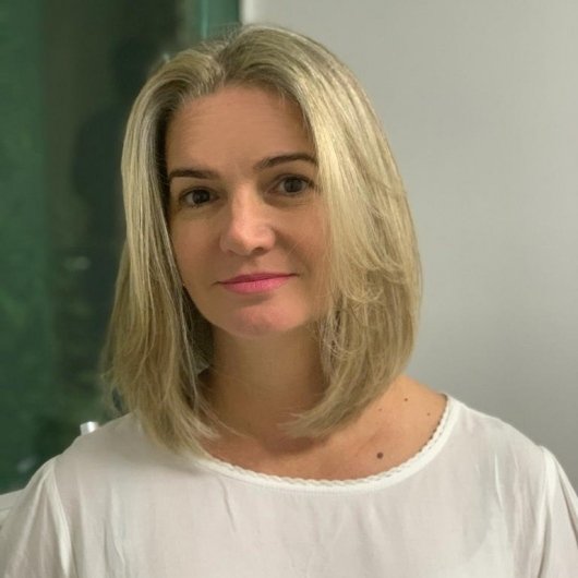 Dra. Kenia Martins Moscardini