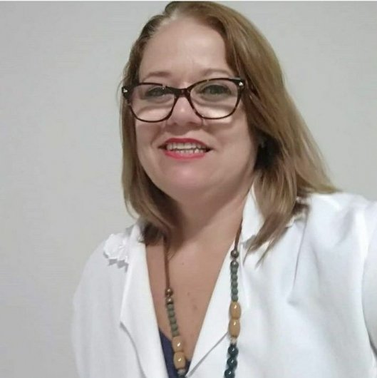 Dra. Carmen Leal